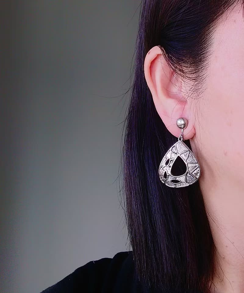 Vintage Jewelry 西洋古董飾品 EMMONS 垂墜刷紋 夾式耳環