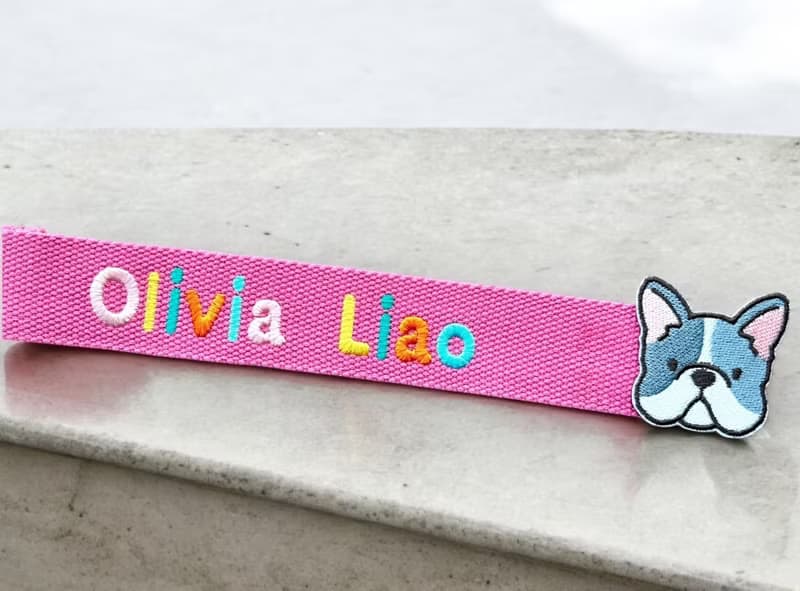 個人化全彩姓名刺繡行李飄帶-法鬥