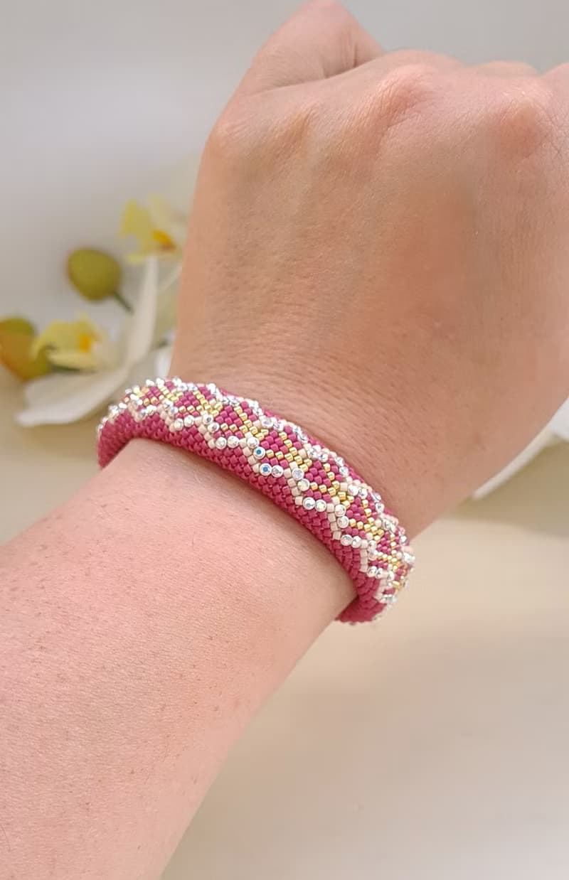 Crystal Bracelet Crochet Bracelet For Women Handmade Jewelry 水晶手鍊 创意礼物 收纳用品
