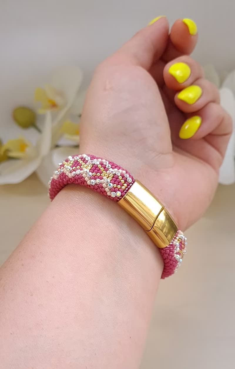 Crystal Bracelet Crochet Bracelet For Women Handmade Jewelry 水晶手鍊 创意礼物 收纳用品