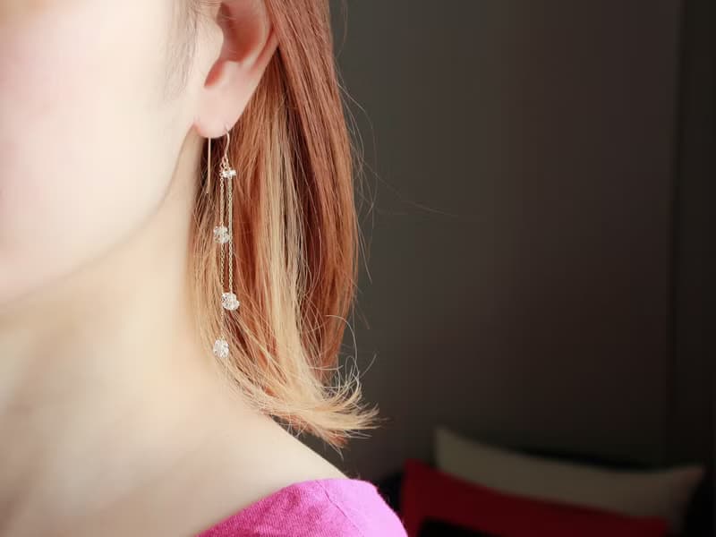14kgf-crystal line pierced earrings/can change to clip-on