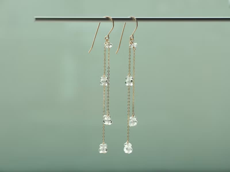 14kgf-crystal line pierced earrings/can change to clip-on