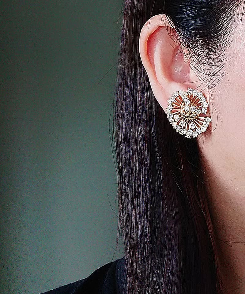 Vintage Jewelry 西洋古董飾品 TRIFARI 燦爛花形 夾式耳環