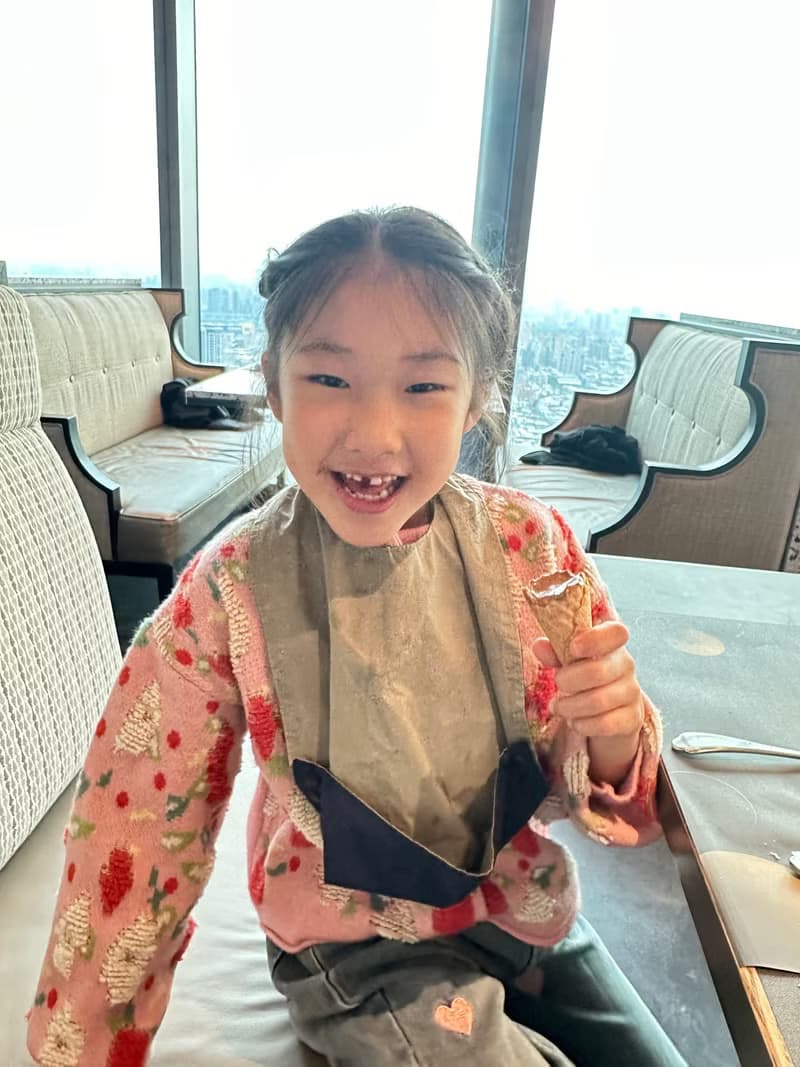 經典黑白格 幼兒 兒童 中性 成長型 快乾 防水 露營 餐食 圍兜