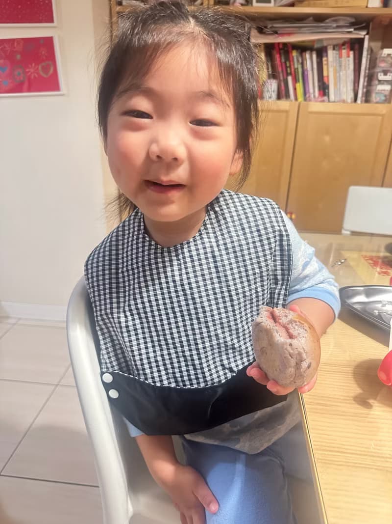 經典黑白格 幼兒 兒童 中性 成長型 快乾 防水 露營 餐食 圍兜