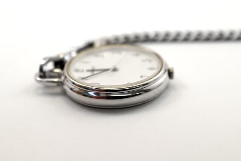 送料無料 SEIKO 4N21-0022 クォーツ 女性用 懐中時計 ホワイト 懷錶 配件 古董錶 日本直送