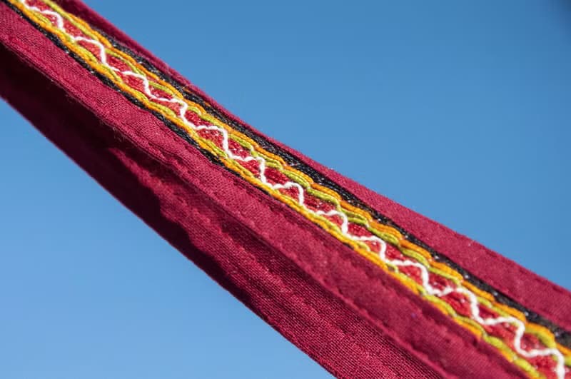 手工刺繡斜背包 民族風包 側背包 肩背包 手工包 刺繡包-沙漠花兒