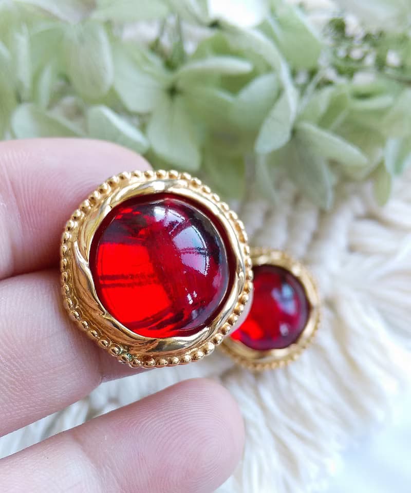 Vintage Jewelry 西洋古董飾品 SWAROVSKI 開窗紅玻璃 針式耳環