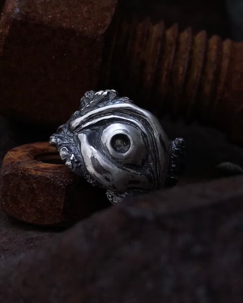 監視耳骨夾 Oversee ear cuff