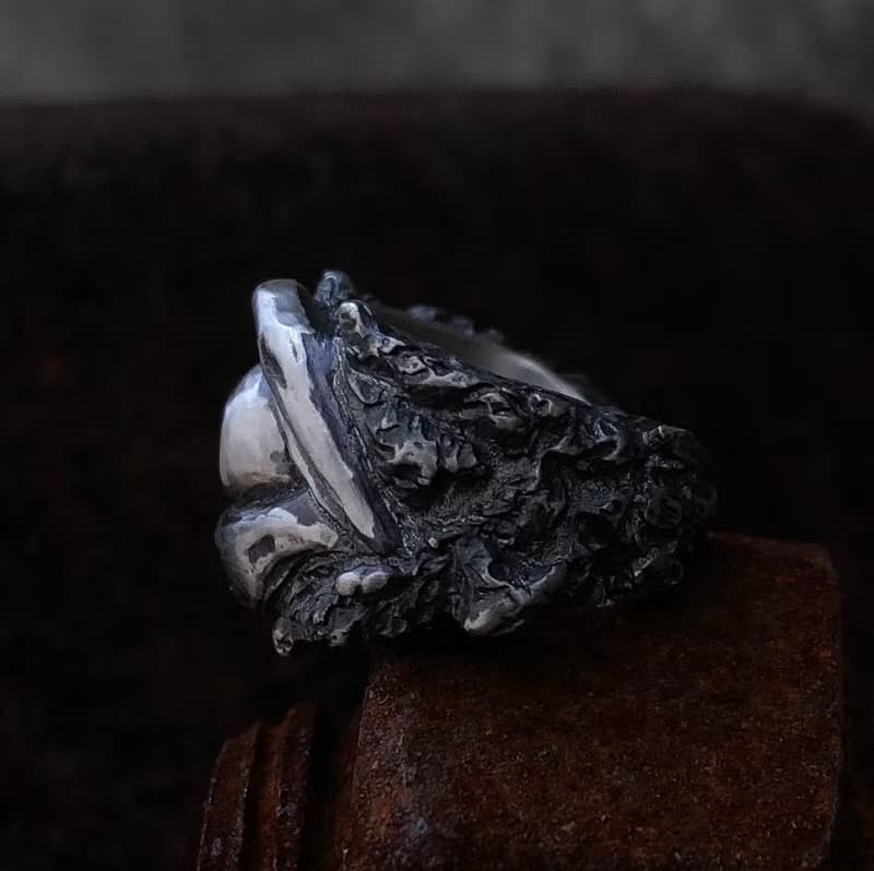 監視耳骨夾 Oversee ear cuff