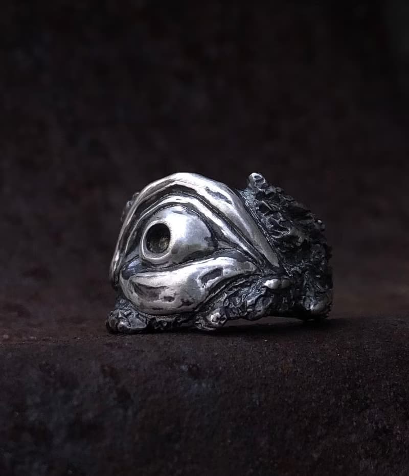監視耳骨夾 Oversee ear cuff