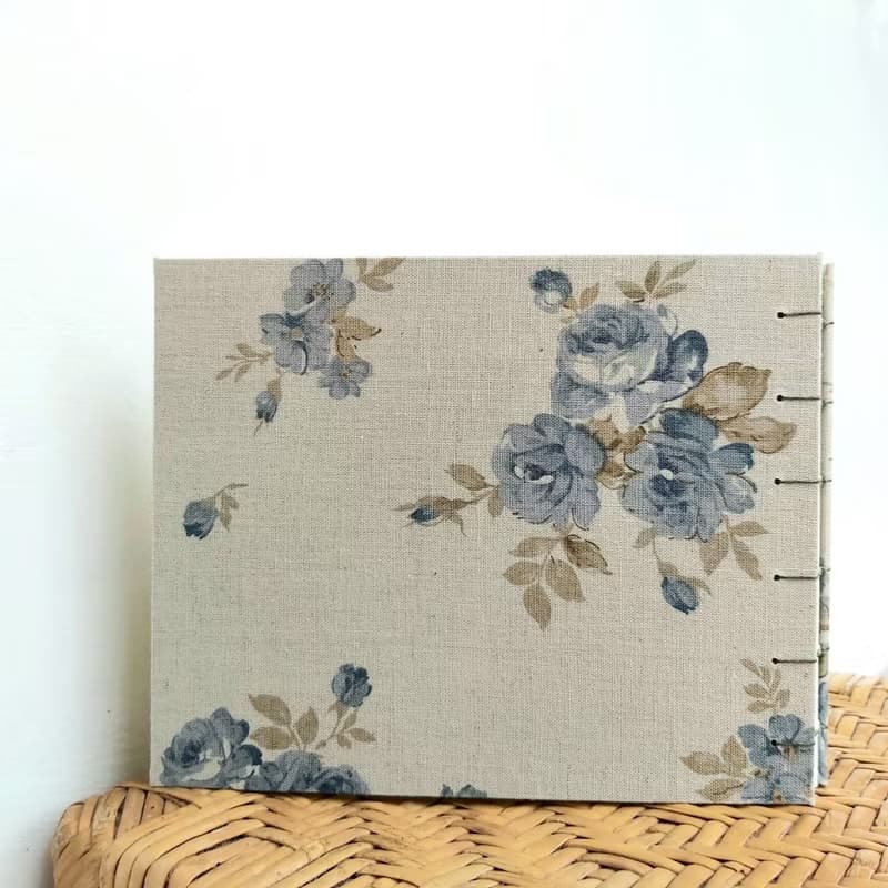 【現貨】藍色妖姬 玫瑰 科普特線裝書 空白手工筆記本 手帳 禮物