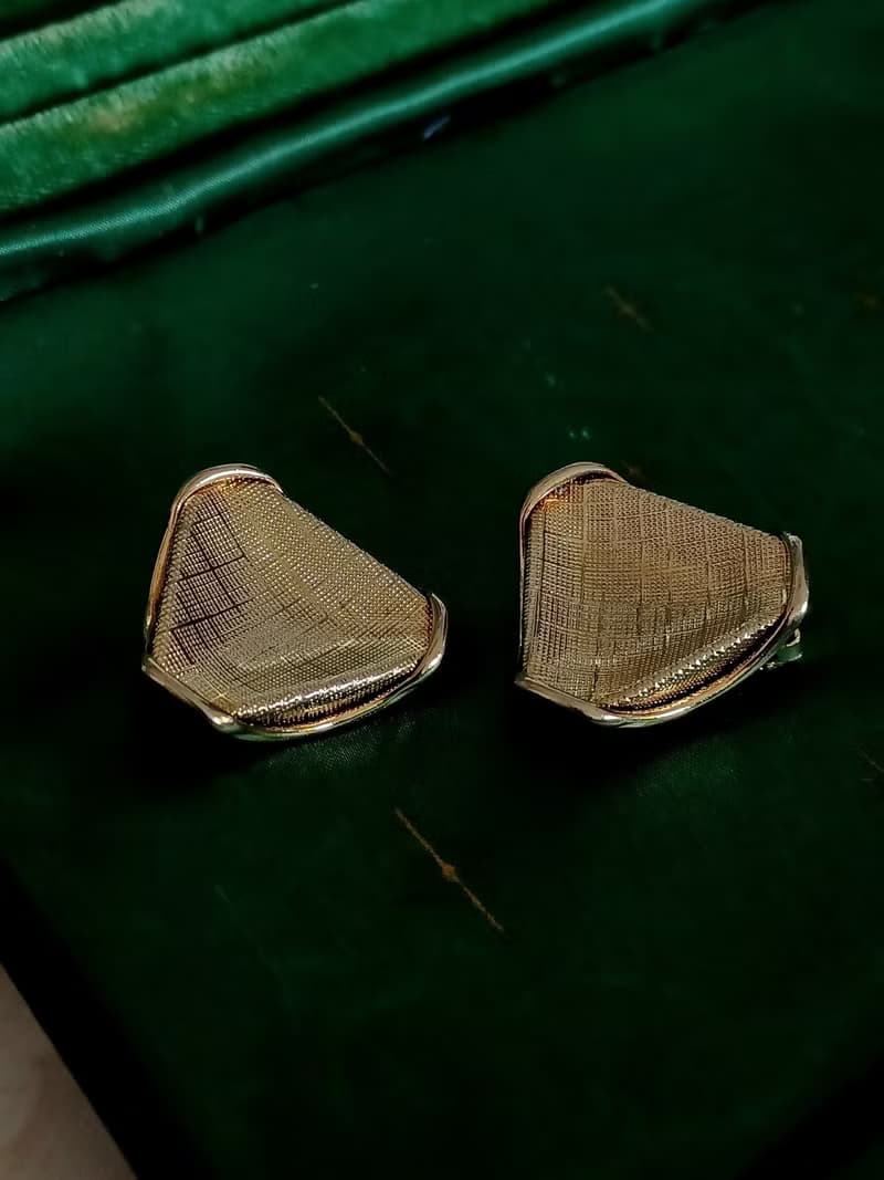 vintage jewelry  古董淡金色網格夾式耳環