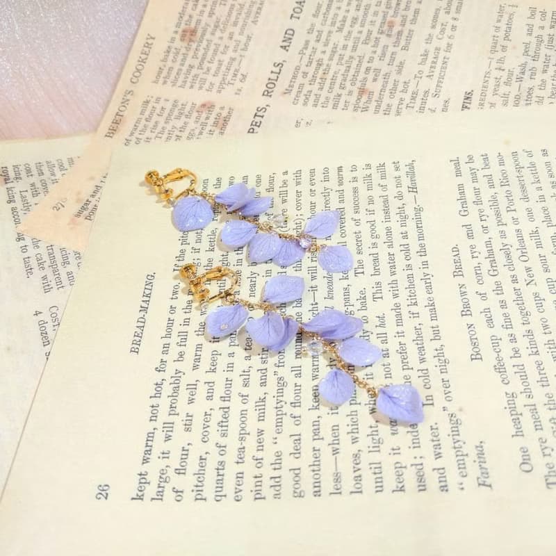 【訂製】紫色串串永生繡球花垂墜耳環 | 一對