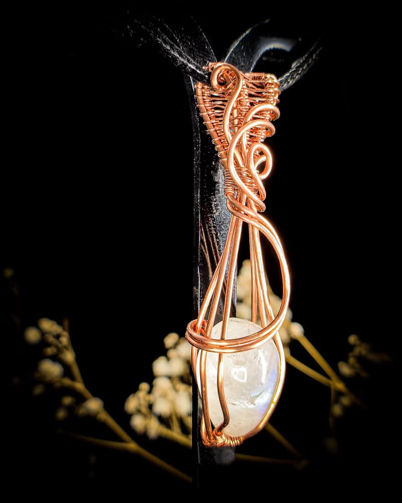 【一抹藍暈】金屬線編織 藍月光石項鍊