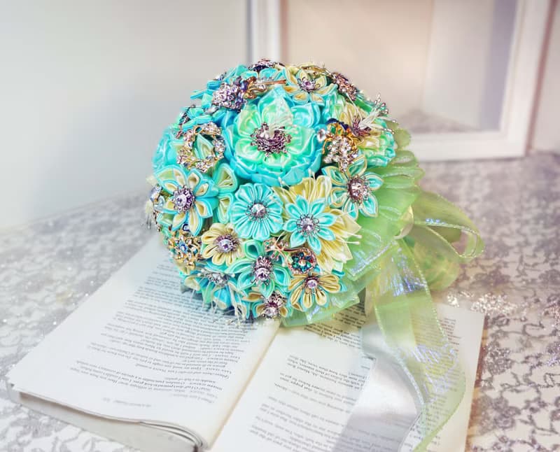 珠寶捧花神話系 春神降臨純手工緞帶花束(精美禮盒)