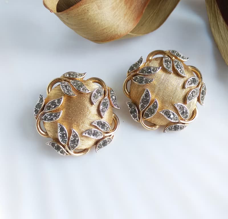 Vintage Jewelry 西洋古董飾品 Trifari Garden of Eden 夾式耳環