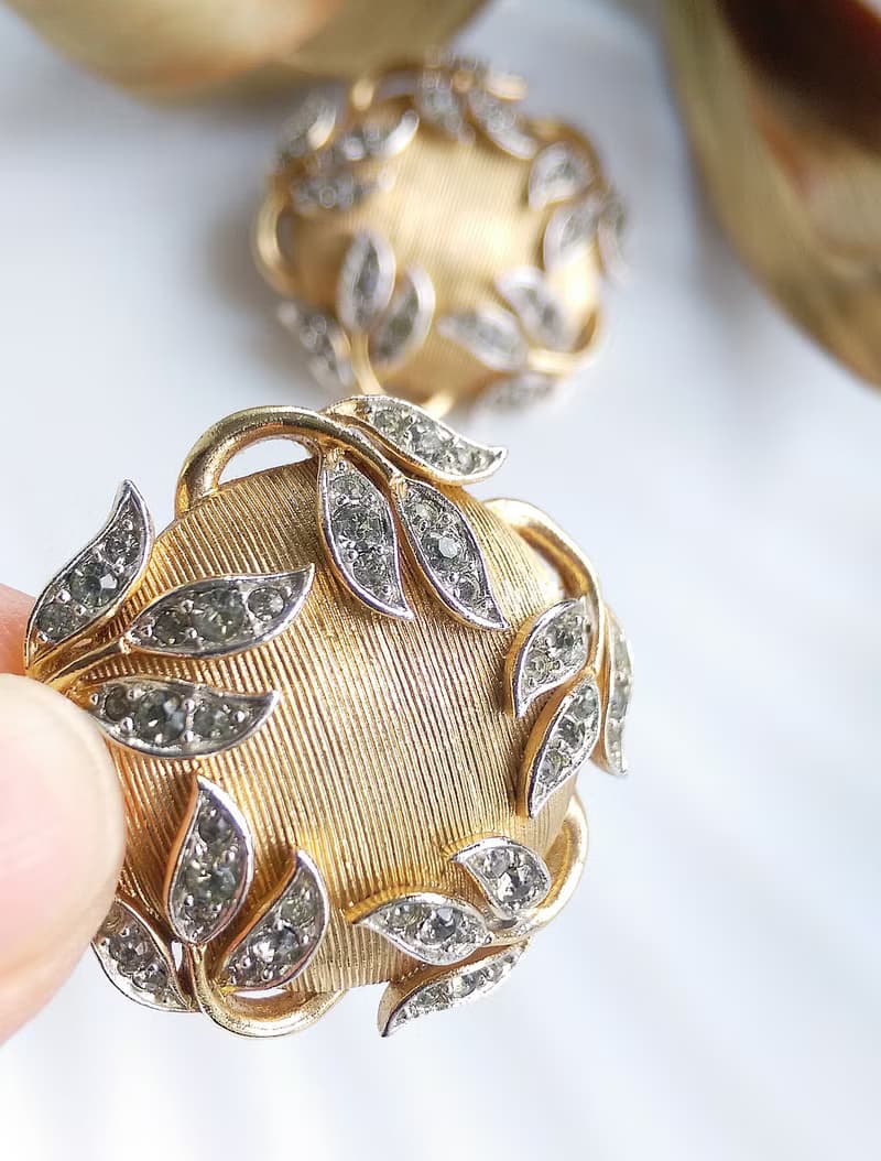 Vintage Jewelry 西洋古董飾品 Trifari Garden of Eden 夾式耳環