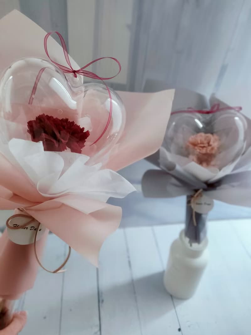 現貨~永生花束- 愛心魔法棒  母親節康乃馨