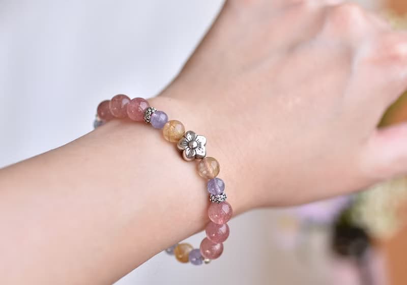 草莓晶+丹泉石+鈦晶+花朵純銀水晶手鍊