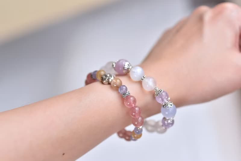 草莓晶+丹泉石+鈦晶+花朵純銀水晶手鍊