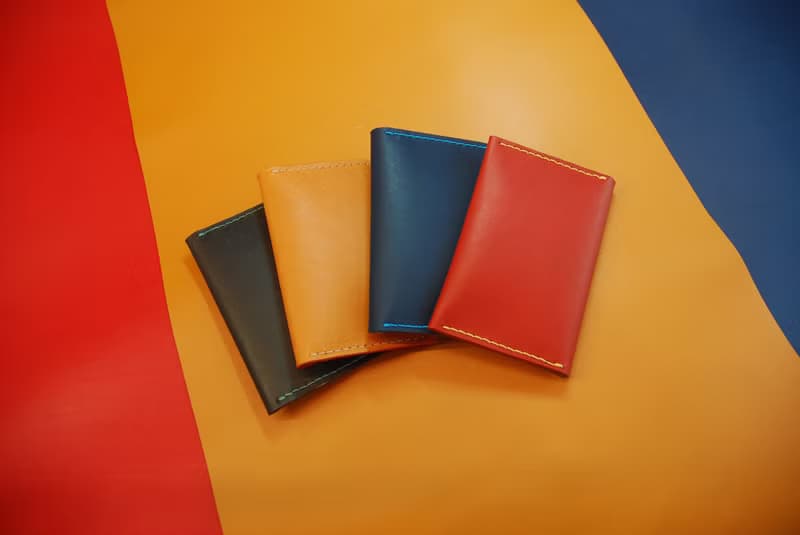 隨手名片夾/零錢包-圓 真皮手縫 (紅色)