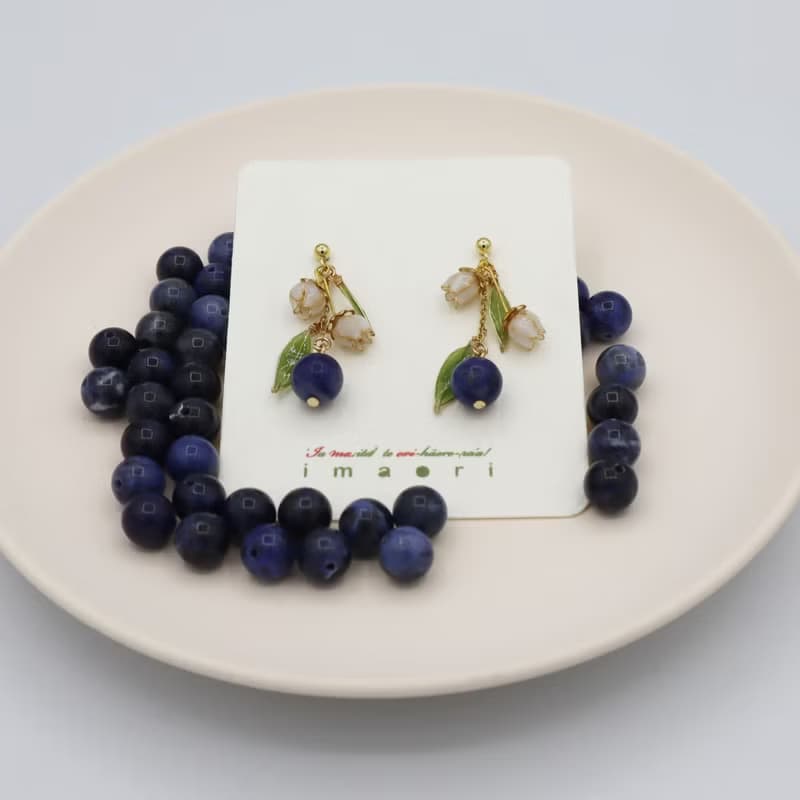 blueberryピアス_sodalite