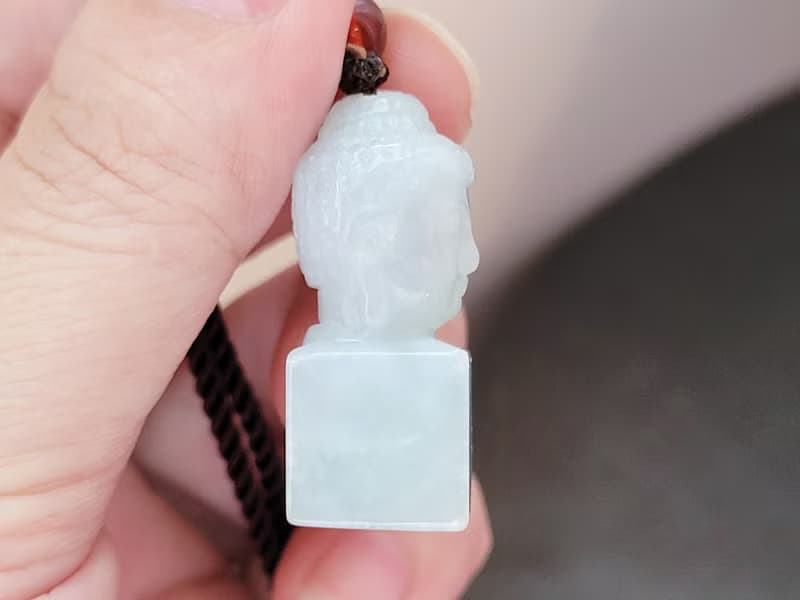 【純翠】天然翡翠 白冰阿彌陀佛吊墜印章兩用款 | 佛系