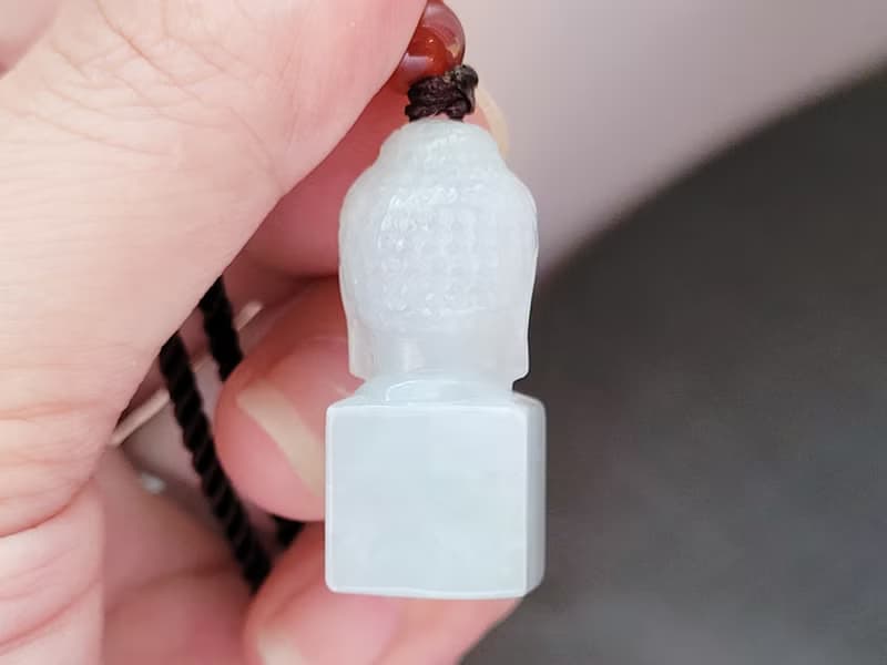 【純翠】天然翡翠 白冰阿彌陀佛吊墜印章兩用款 | 佛系