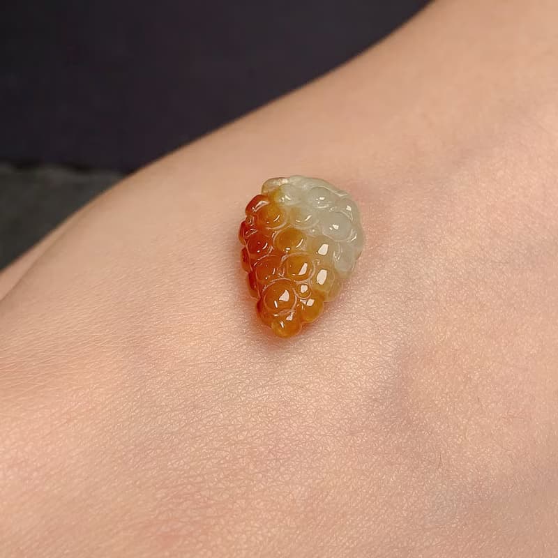 【限時優惠】 飄紅翡翠葡萄吊墜 | 天然緬甸A貨翡翠 | 送禮