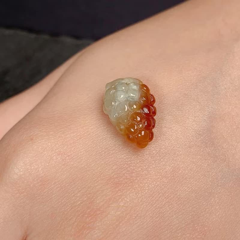 【限時優惠】 飄紅翡翠葡萄吊墜 | 天然緬甸A貨翡翠 | 送禮