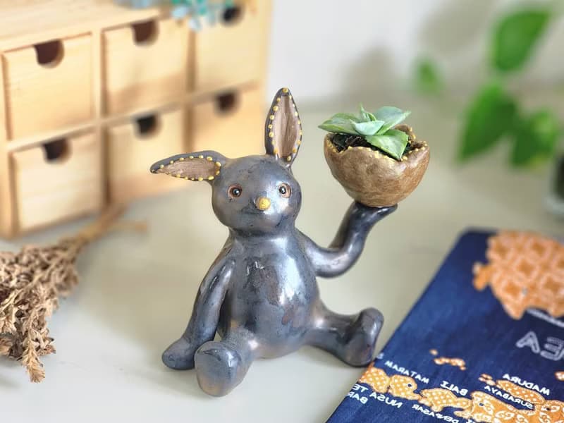 O唯一O金屬帥兔森林精靈*陶製盆器*開幕.新居.升遷.生日.盆栽賀栽