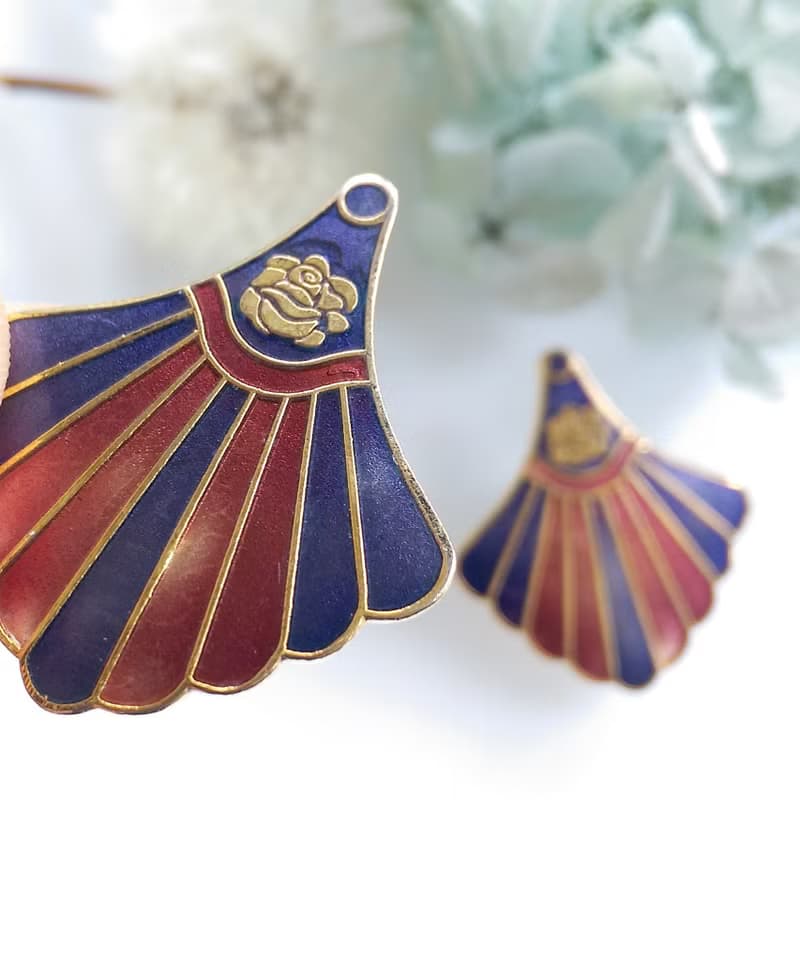 Vintage Jewelry 西洋古董飾品 景泰藍 紫紅 放射裙襬 針式耳環
