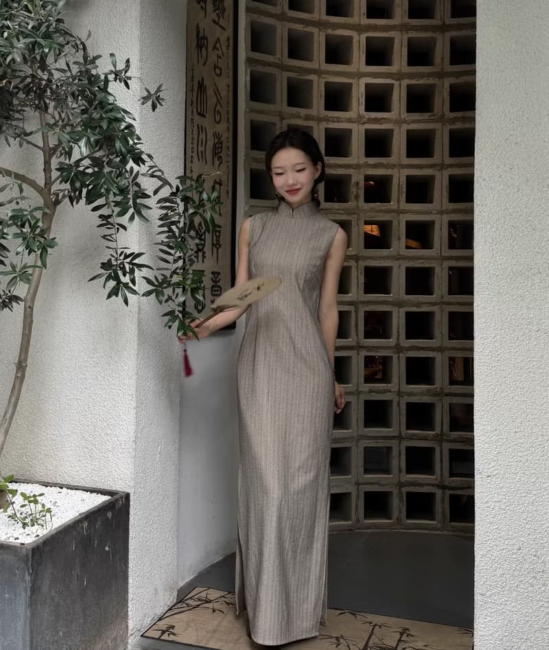 新中式復古 條紋緊身改良旗袍 駝