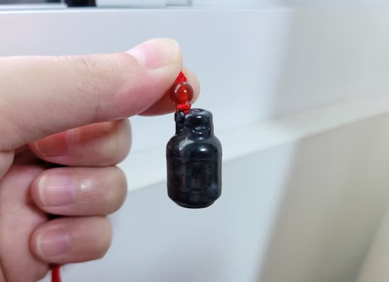 【親翠】天然翡翠 黑烏雞瓦斯桶項鍊 特殊個性題材 潮黑