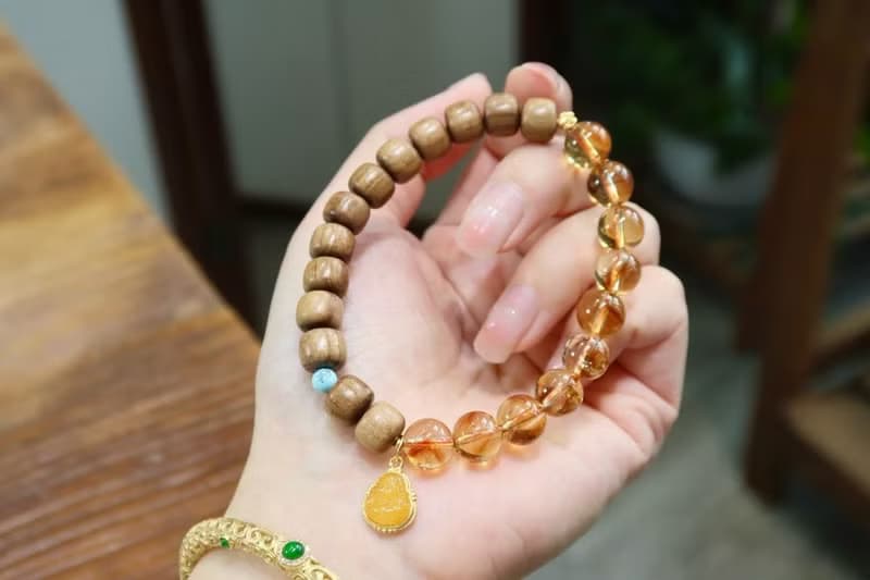澳洲老山檀手鏈行走的香水瓶搭配黃水晶蜜蠟歡喜彌勒佛 平安喜樂