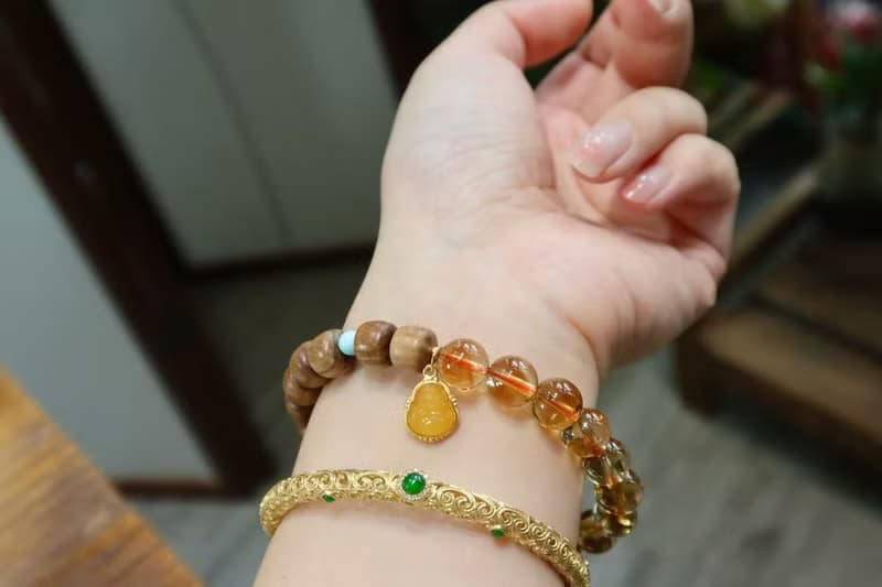 澳洲老山檀手鏈行走的香水瓶搭配黃水晶蜜蠟歡喜彌勒佛 平安喜樂