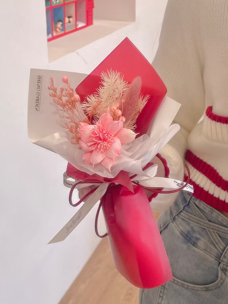Sheng Garden盛世花苑【雪映紅花】水仙索拉萬用小花束