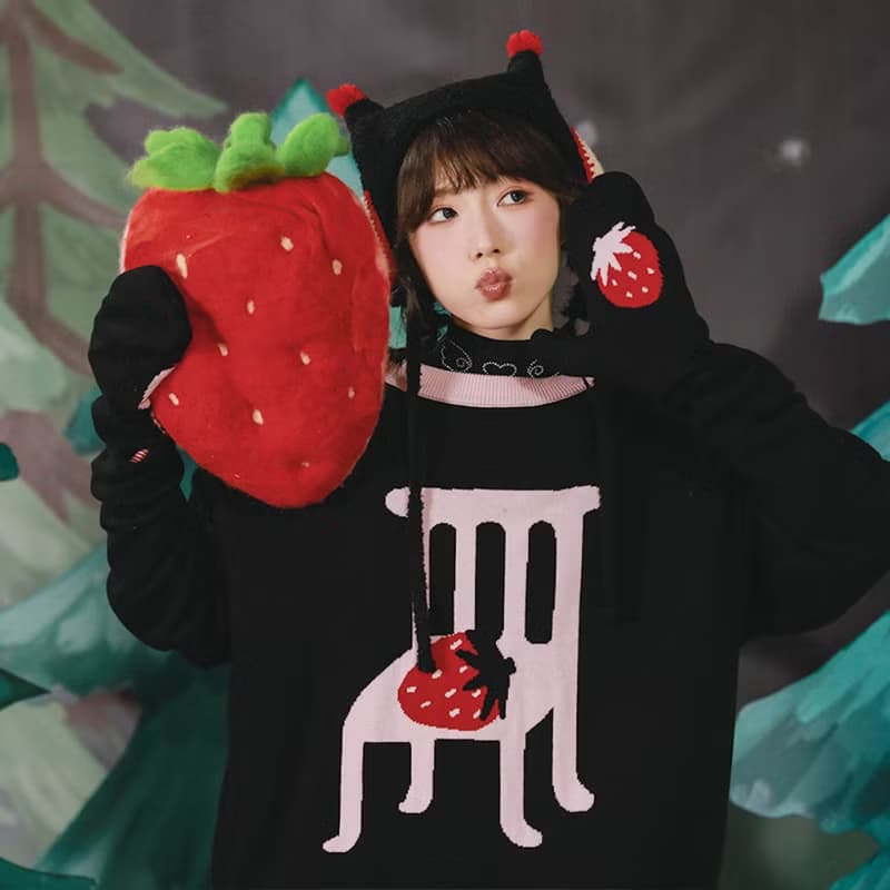 牛稠島 森林的秘密 草莓椅子二指手套連袖毛衣 趣味鬼馬情侶毛衣