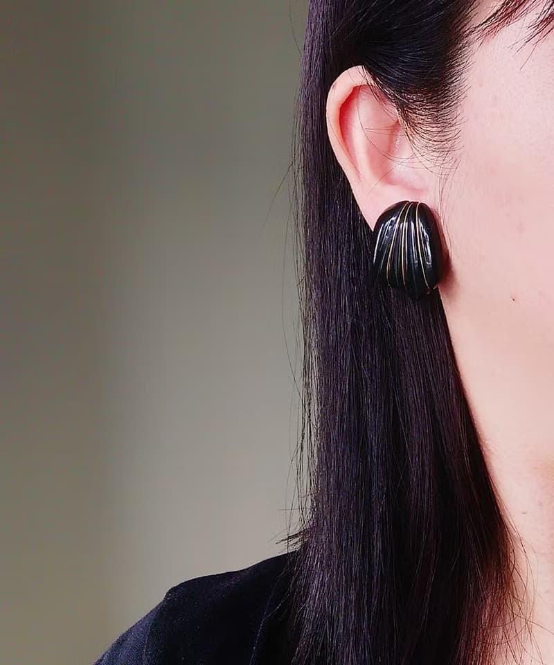 vintage jewelry Trifari 裝飾藝術黑色風格 夾式耳環