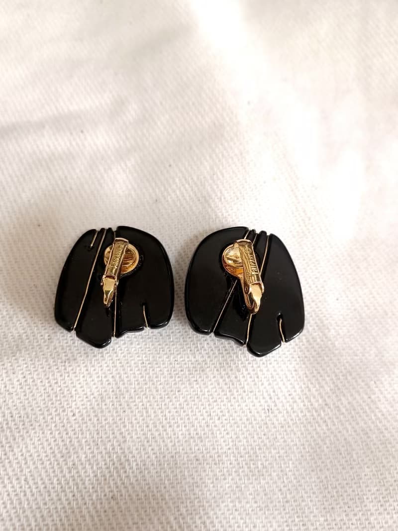 vintage jewelry Trifari 裝飾藝術黑色風格 夾式耳環