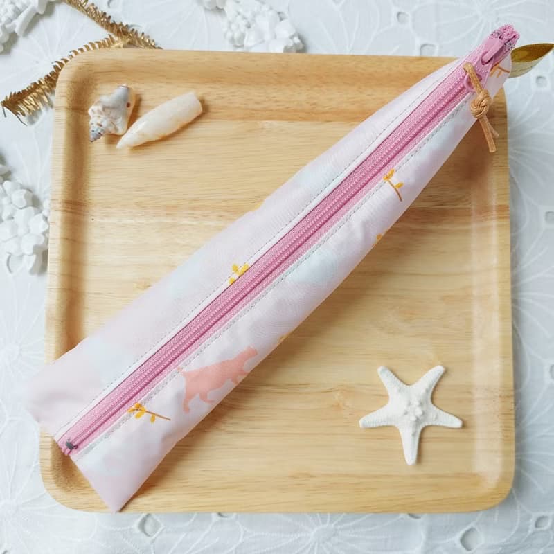 韓國粉紅色貓咪防水布拉鍊立體餐具袋