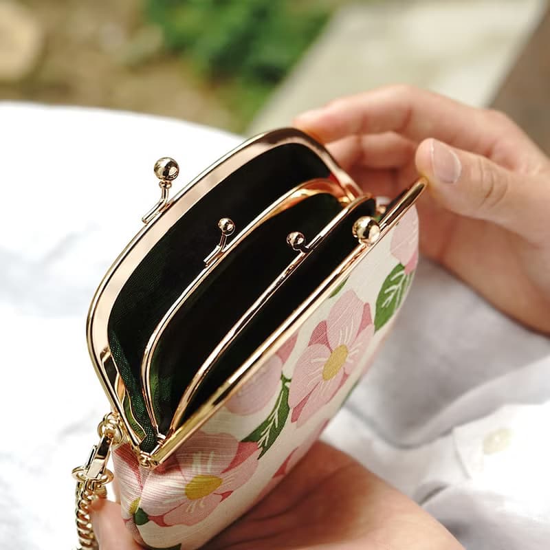 浪漫襲來|風呂敷創意親子收納口金包-敲可愛花水木|零錢包