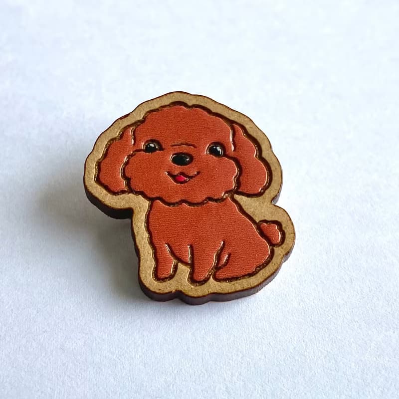 彩繪木製胸針-貴賓犬
