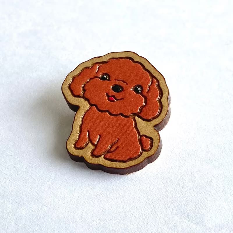 彩繪木製胸針-貴賓犬