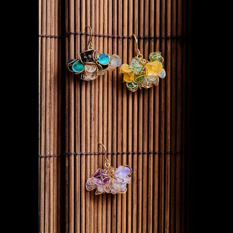 小花叢 - 手工耳環 樹脂耳環 水晶花 耳針 耳夾