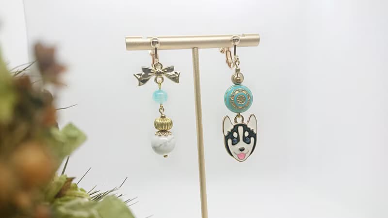 飛機耳 / 原創耳飾 / 【哈士奇】/ 天河石 / 白松石