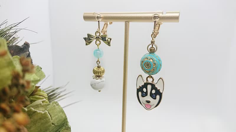 飛機耳 / 原創耳飾 / 【哈士奇】/ 天河石 / 白松石