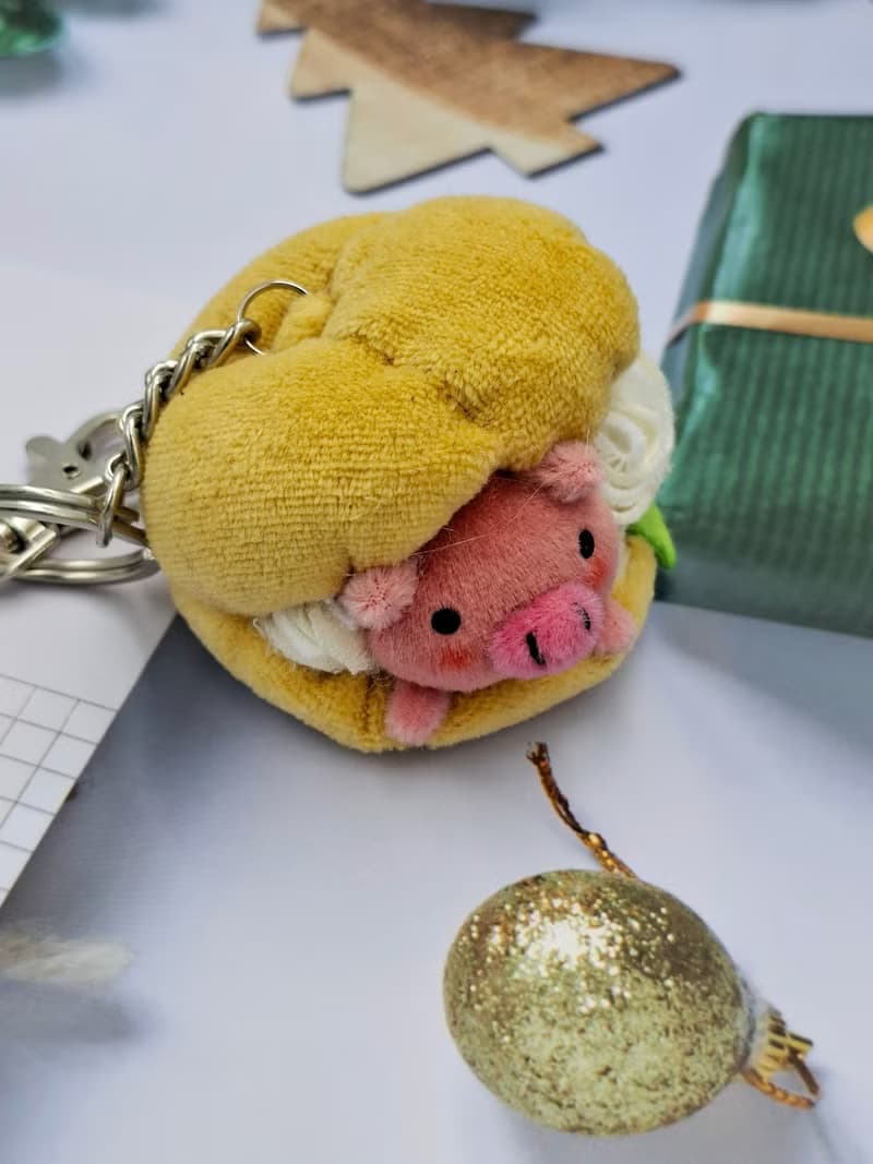 Bucute  小點心泡芙/ 迪亞豬鑰匙圈/慢一點走陪妳的鑰匙圈