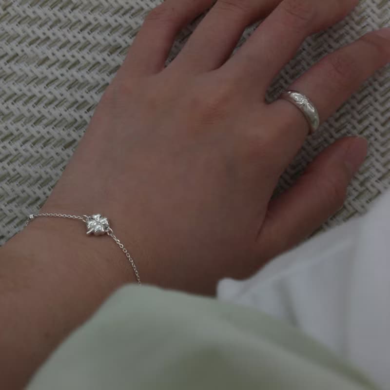 C.B_102  Clover silver bracelet